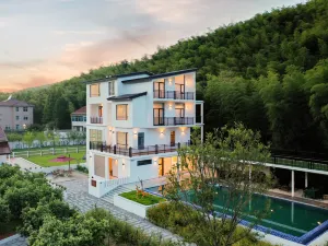 Tianyise·Changxing Bamboo Sea View Light Luxury Holiday Homestay