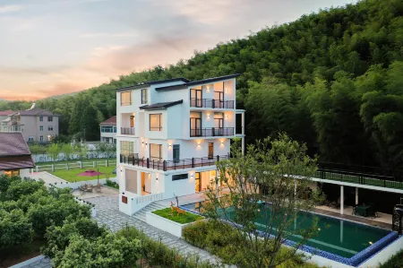 Tianyise·Changxing Bamboo Sea View Light Luxury Holiday Homestay Отели рядом с достопримечательностью «The Tribute Tea Museum of Tang Daynsaty»