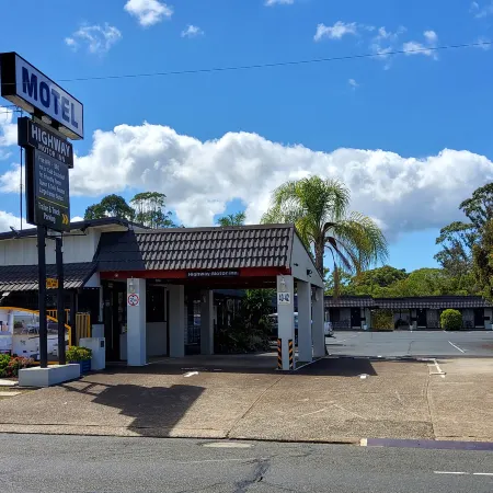 Highway Motor Inn