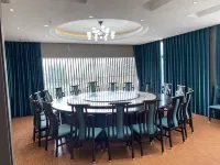 Fangcheng Hongfu Holiday Hotel Hotels in Fangcheng