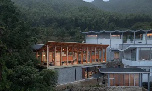 Lost Lodge Qianshan
