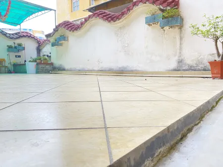 Lechang Youth Hostel Отели рядом с достопримечательностью «Golden Rooster Ridge»