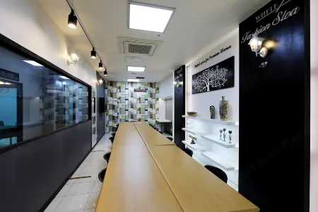 White Tourist Hotel Отели в г. Чонджу