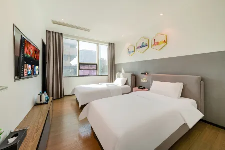 Waito Hotel (Guangzhou Kecun Metro Station Liying Plaza)