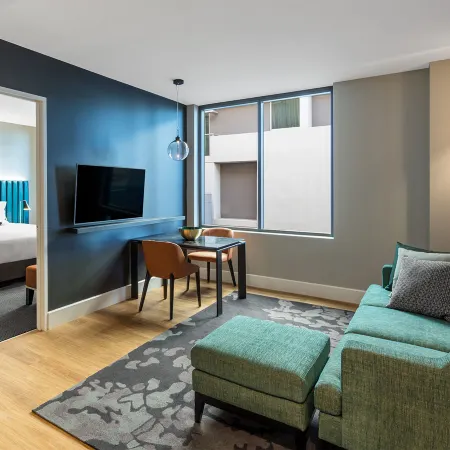 Adina Apartment Hotel Brisbane Отели рядом с достопримечательностью «Скалы Кангару-Пойнт»