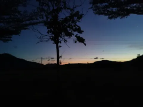 Hailing Island Township Inn