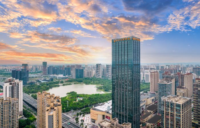 Xiangjiang Mandarin Hotel (Ganzhou Vientiane City Central Park)