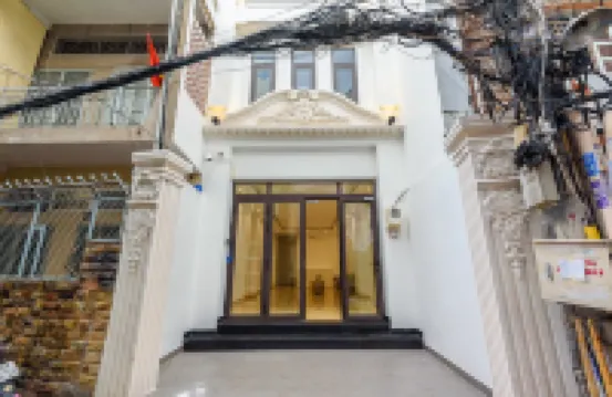 Cozrum Homes - June Corner Hôtels à proximité de : Tran Hung Dao Temple