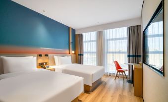 Hello Hotel (Taizhou Yuhuan Wanda Plaza)