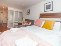 City Prime Camden Hotels near Highgate