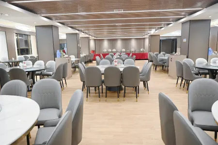 Aoyuan Hotel Отели рядом с достопримечательностью «yi cui hu gong yuan»