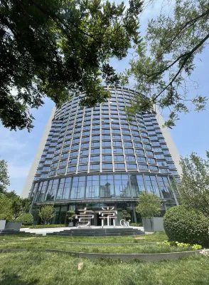 CM+ Serviced Apartment Beijing Huashang فنادق في 