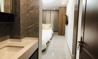 Longzhiyue Homestay (Dongguanjie Meishiguangchang)