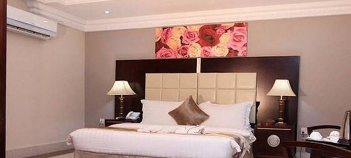 Grand Bee Suites Hotel di Lagos