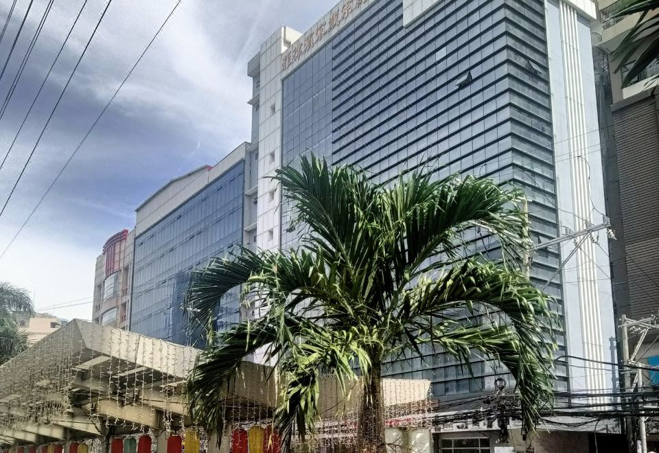 Pristine Hotel 이미지