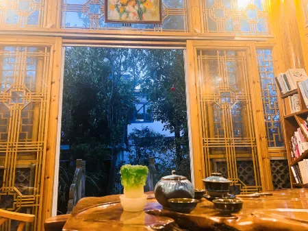 Shaba Cottage Courtyard homestay Отели в г. Лианхэ