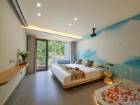 Jinxi Anji Canyon Creek Private Hot Spring Resort Stay Hotels near Zhebei Grand Canyon