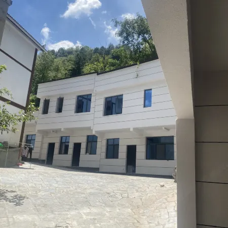 Baili Rhododendron Chushui Bund Homestay