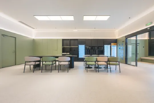 Hi Inn (Hanzhong Chenggu Hanyunsi Bus Station)