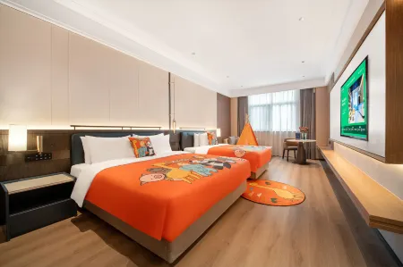 Madison Hotel Danyang Baicheng Railway Station Отели рядом с достопримечательностью «Nanjing Normal University North Middle School College (Danyang Campus)»