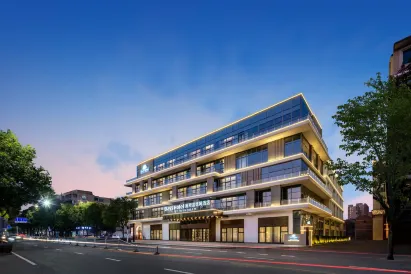 Days Hotel by Wyndham Xianju Downtown