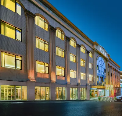 Ailide Hotel (Zesheng Central Plaza Branch) Hotel in zona Fuling Stadium