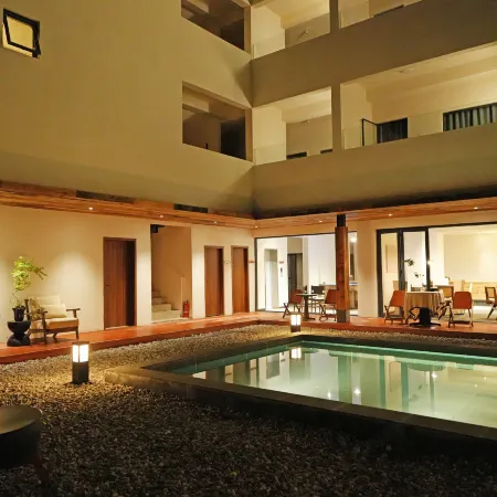 Four Seasons Hot Spring Private Soup Resort Hotel
