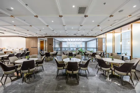 Licheng Bieyuan · Penglai  (Penglai Government Center Store) Отели рядом с достопримечательностью «Haishi Park»