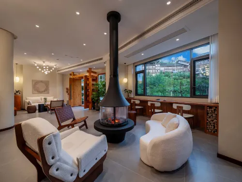 Xinghe Mountain Language Boutique Homestay