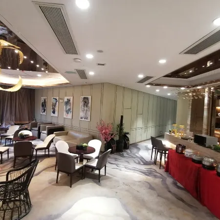 Boyue Apartment (Qingyuan Fogang Evergrande Yiquan Four Seasons)