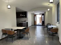 Zhuying Qinghui Resort Hotel - Airport Shuttle