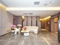 Yunxiang Hotel (Guangzhou Baiyun International Airport T3 Terminal) Hotels near Gaozeng