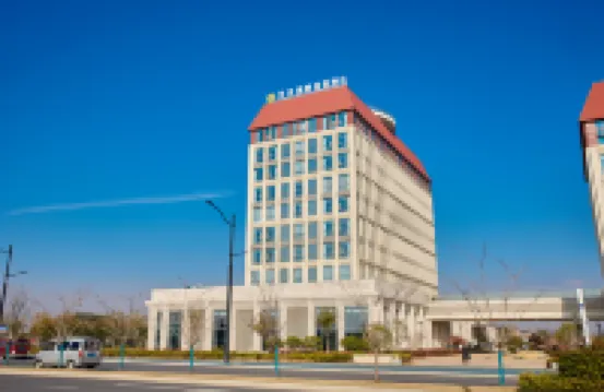 Huaxia Lakeside Resort Hotel