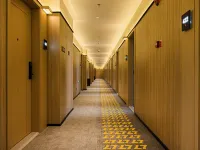 7Days Inn Zhixuan Hotel (Shihezi Junken Museum)