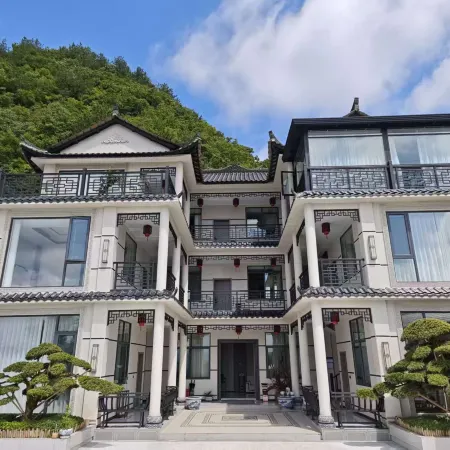 Huanyue Hotel