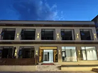 Heishui Banshanhai Homestay - Airport Shuttle