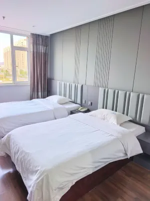 Ruifeng Business Hotel - parking