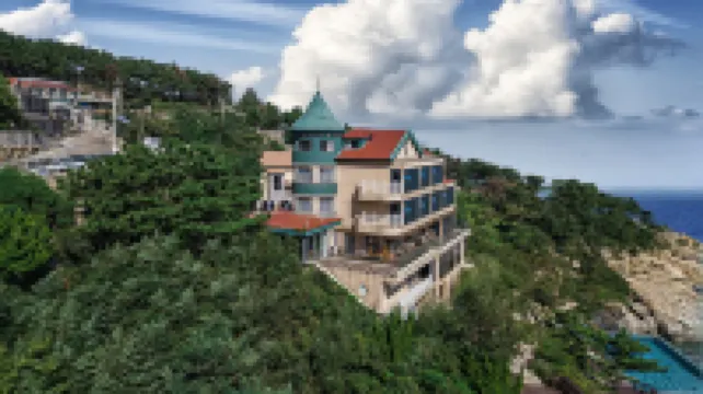 青島陌海懸崖海景美墅（嶗山風景區店）