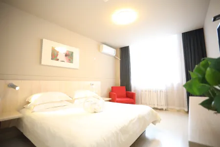 Jinjiang Inn Pingliang West Station Xuanhe New City Отели рядом с достопримечательностью «Longyin Temple»