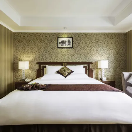 Rex Hotel
