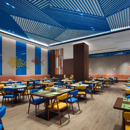 Hampton by Hilton, Qionghai Railway Station
