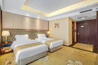 Madison Hotel