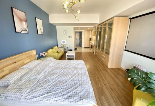 JIANGUO Apartment Room 2