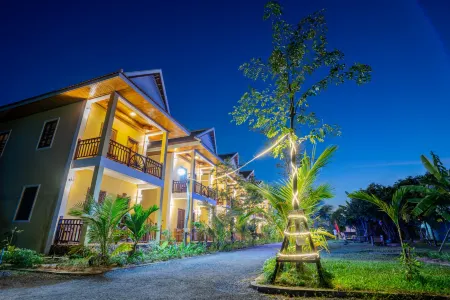NanaSky Kampot Residence Отели в г. Trapeang Sangkae