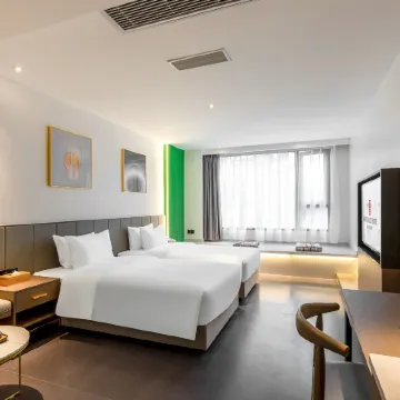 Rezen Laizhu Hotel (Suining Wetland Park)