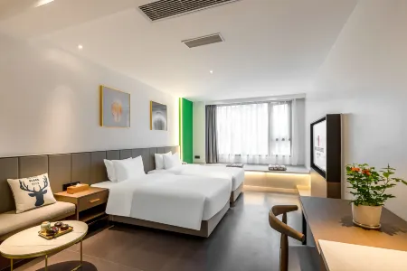 Rezen Laizhu Hotel (Suining Wetland Park)