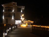 海螺沟半山云居民宿 - 酒店外部