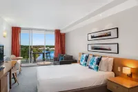Pelican Waters Resort - balcony