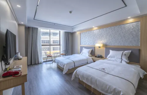 Zhongwu Hotel - parkir