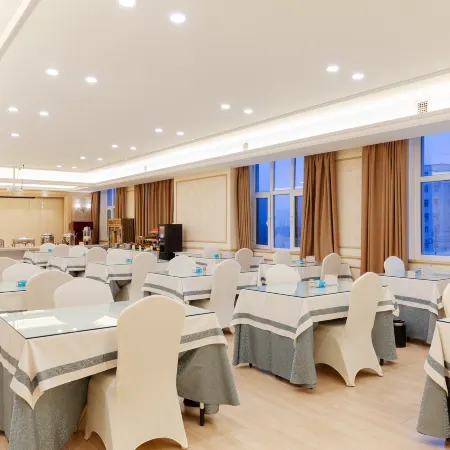 Vienna Hotel(Toksun Store)